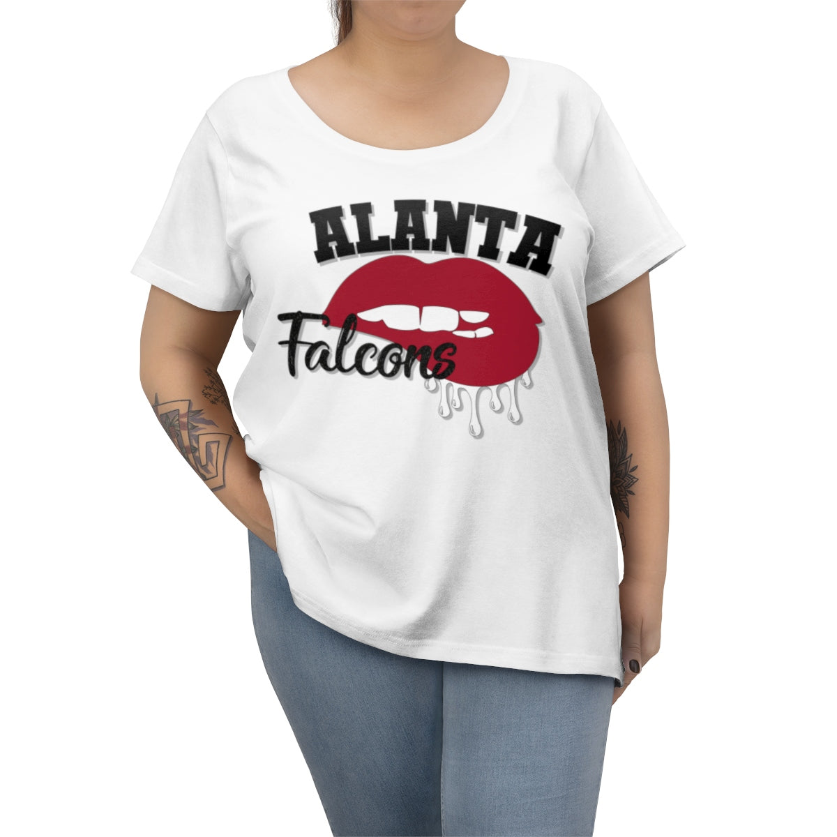 Atlanta Falcons Women's Curvy Tee
